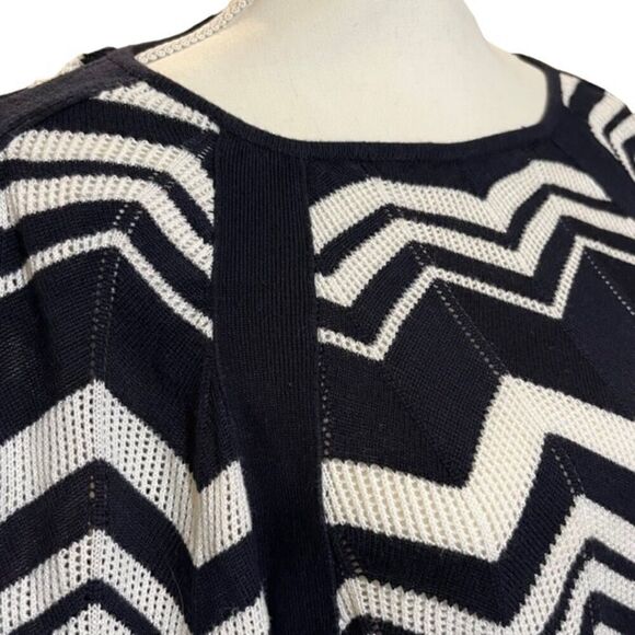 Boston Proper Black and White ZigZag Batwing Knit Sweater Wide Waistband Size XS - Picture 3 of 9